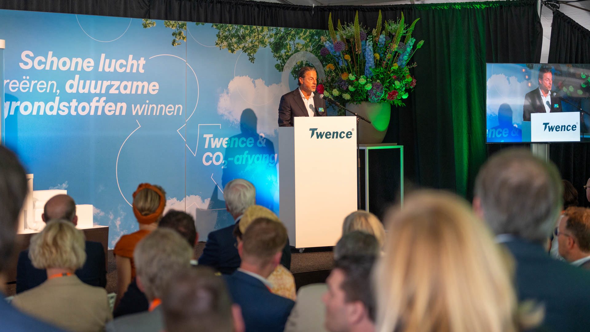 Opening Twence